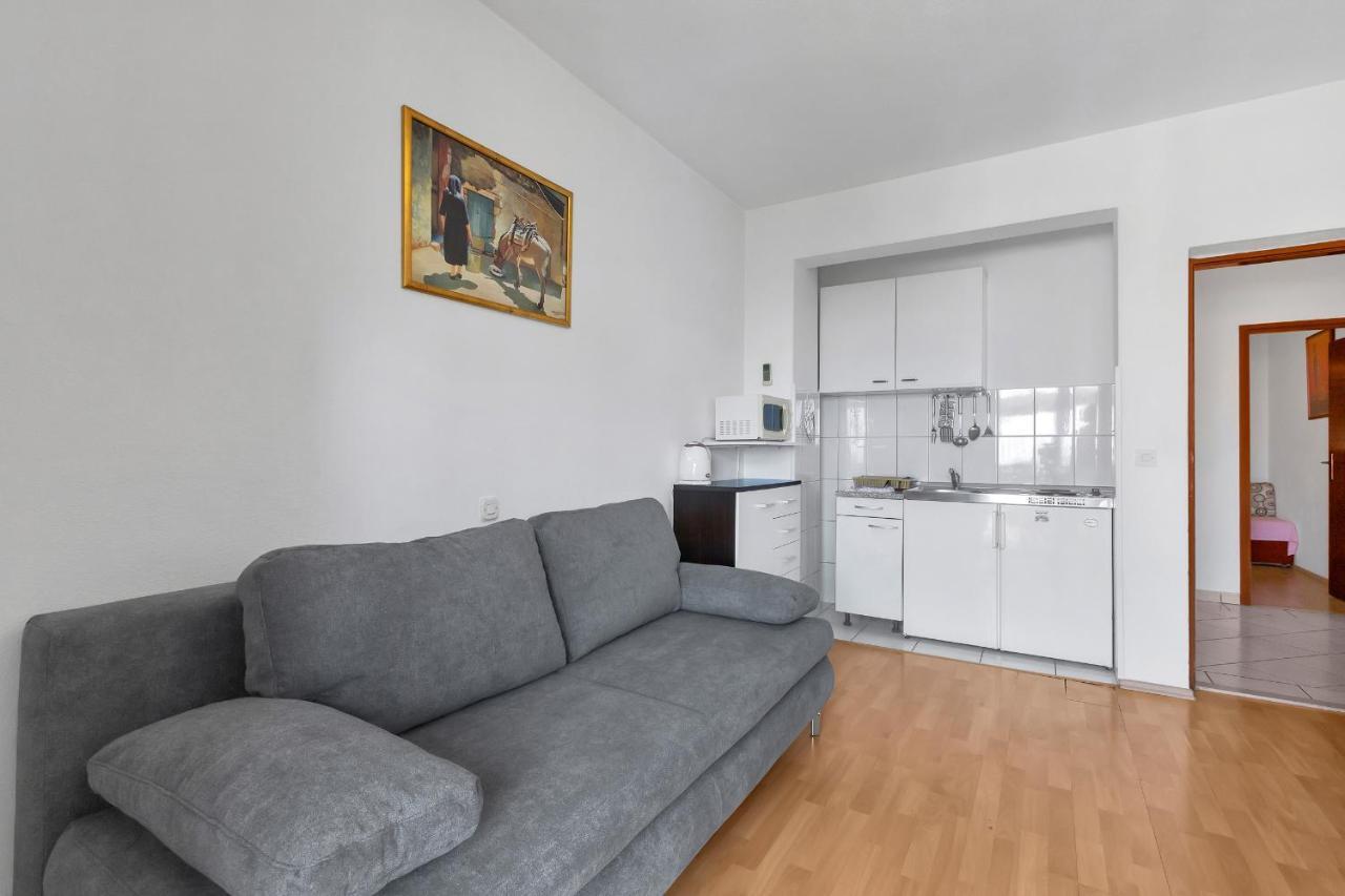 Family Apartments Leona Makarska Exterior foto